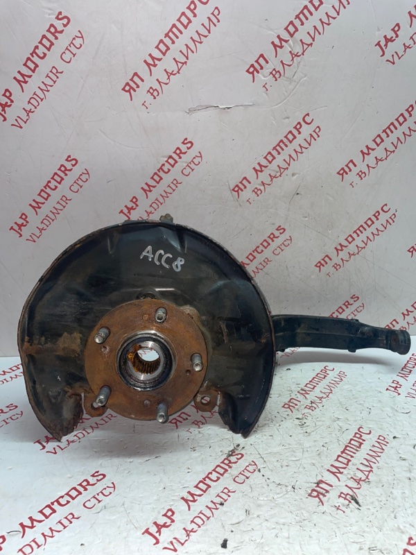 Кулак поворотный, 2000 рублей, Владимир