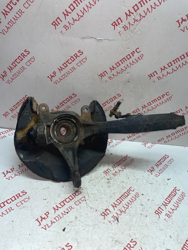 Кулак поворотный, 2000 рублей, Владимир