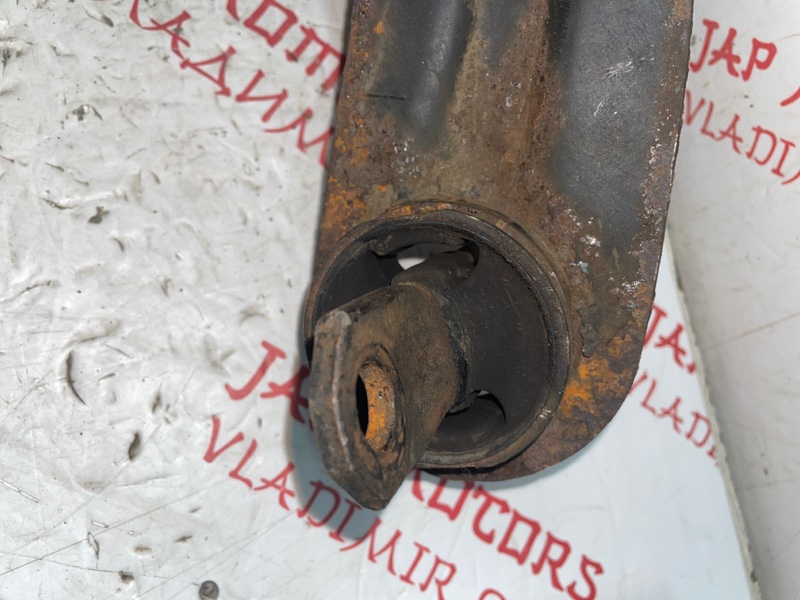 Рычаг подвески нижний, 2000 рублей, Владимир