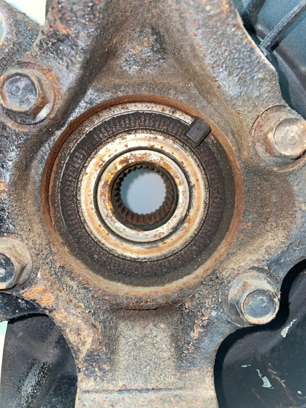 Кулак поворотный, 10000 рублей, Владимир