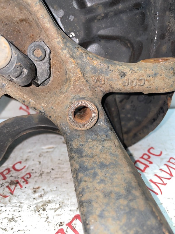 Кулак поворотный, 3500 рублей, Владимир