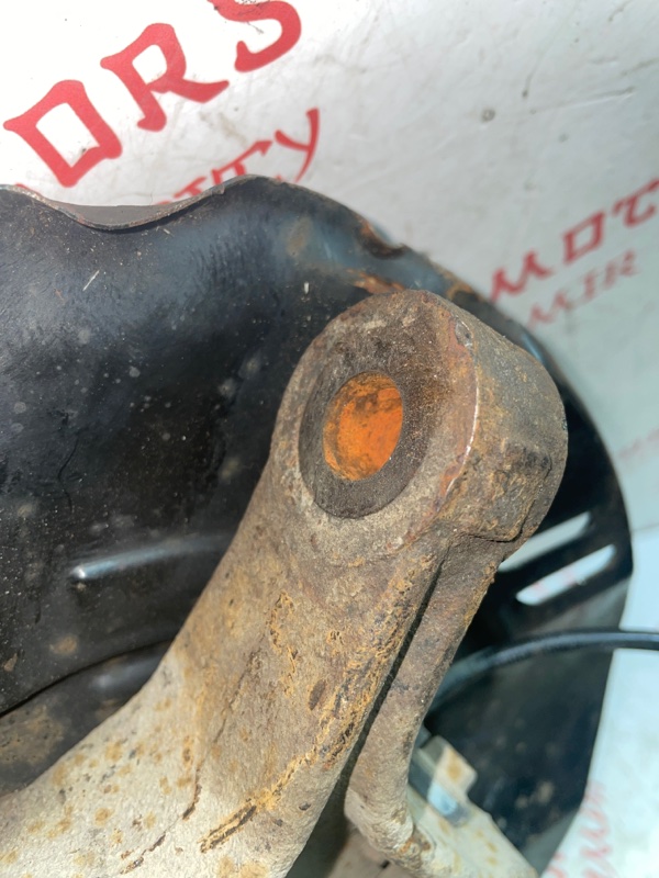 Кулак поворотный, 5000 рублей, Владимир