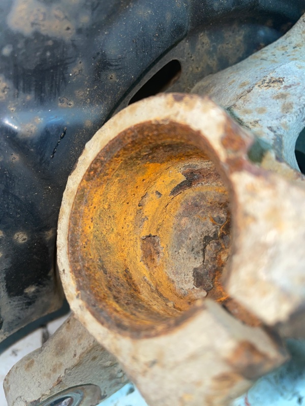 Кулак поворотный, 5000 рублей, Владимир