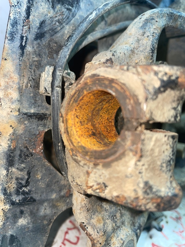 Кулак поворотный, 3000 рублей, Владимир