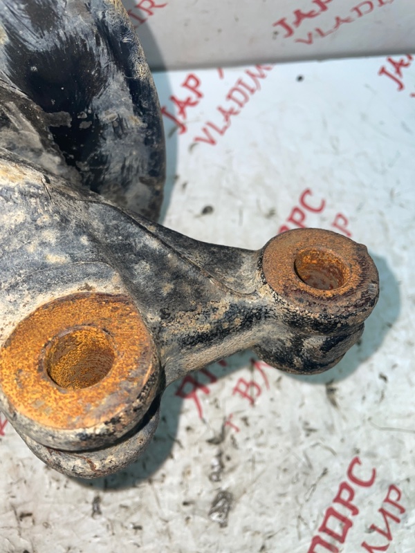 Кулак поворотный, 3000 рублей, Владимир