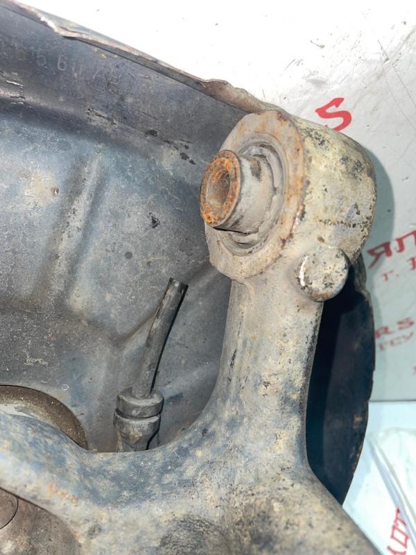 Кулак поворотный, 3500 рублей, Владимир