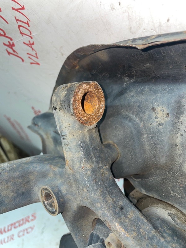 Кулак поворотный, 3500 рублей, Владимир