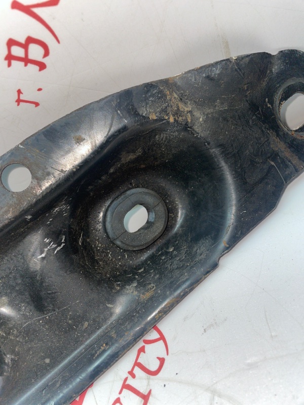 Крепление радиатора, 1000 рублей, Владимир