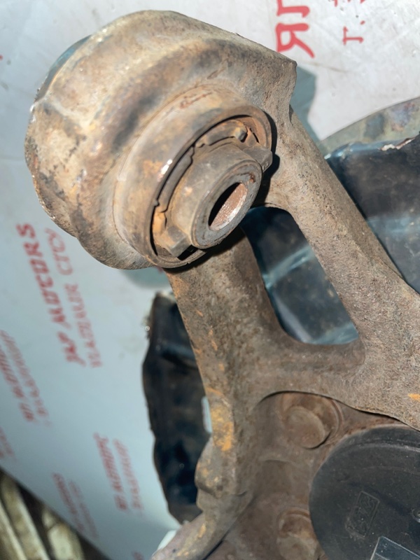 Кулак поворотный, 3000 рублей, Владимир