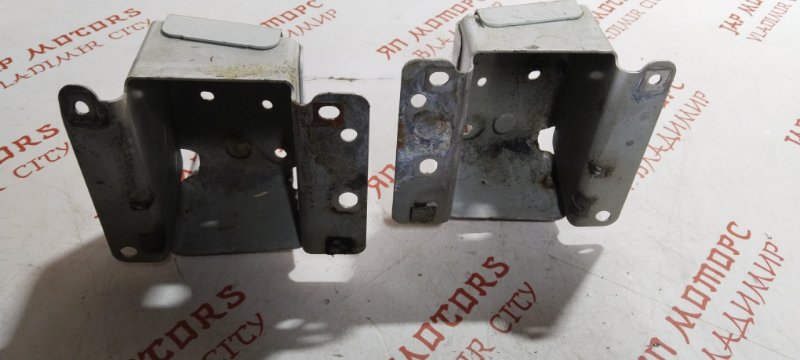 Крепление бампера, 1000 рублей, Владимир