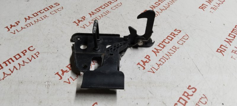 Замок капота, 1000 рублей, Владимир