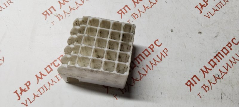 Крепление бампера, 1000 рублей, Владимир