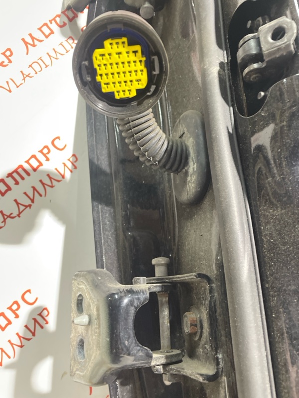 Дверь боковая, 15000 рублей, Владимир