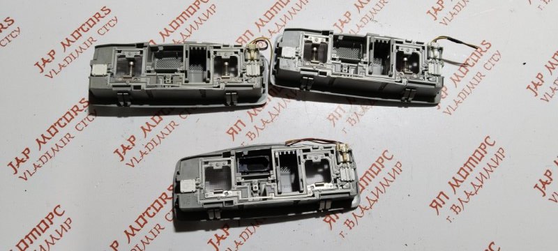 Плафон подсветки салона, 1000 рублей, Владимир