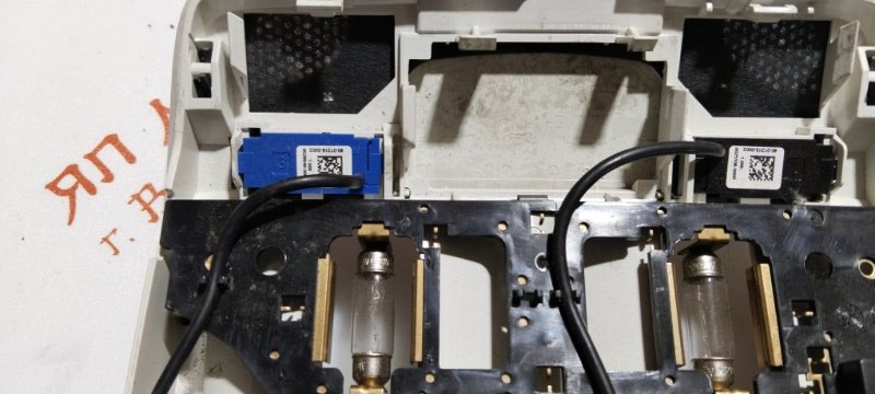 Плафон подсветки салона, 3000 рублей, Владимир