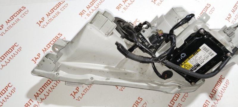 Фара ксеноновая, 13500 рублей, Владимир