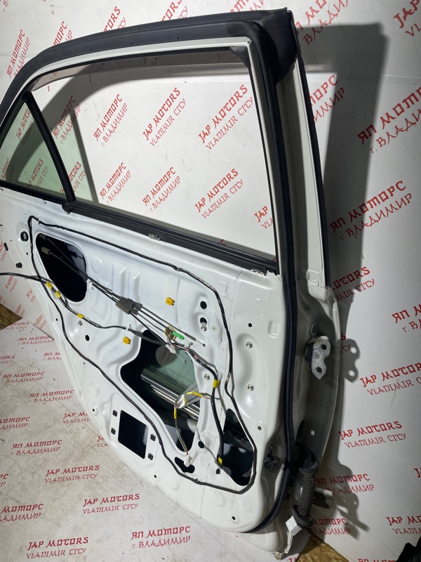 Дверь боковая, 12000 рублей, Владимир