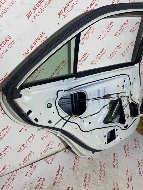 Дверь боковая, 12000 рублей, Владимир