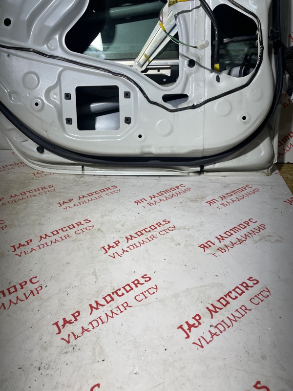 Дверь боковая, 12000 рублей, Владимир