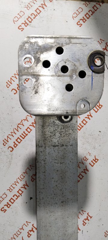 Усилитель бампера, 4000 рублей, Владимир