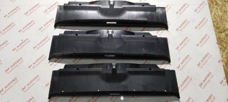 Накладка замка багажника, 1000 рублей, Владимир