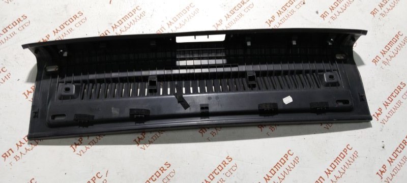 Накладка замка багажника, 1500 рублей, Владимир