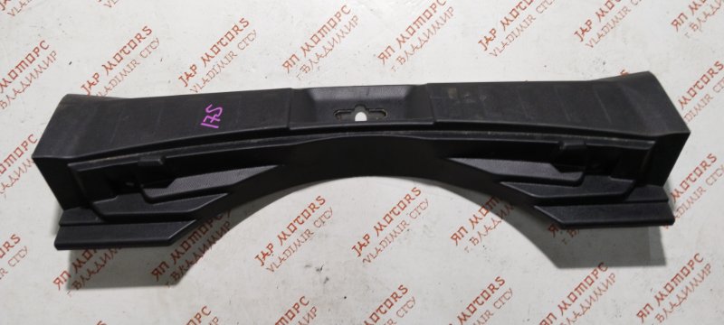 Накладка замка багажника, 1500 рублей, Владимир