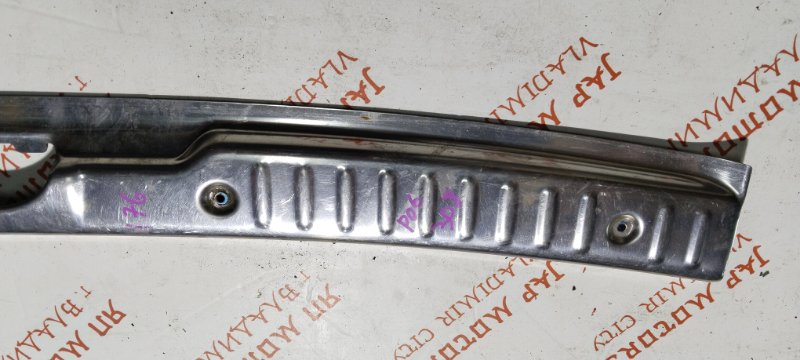 Накладка замка багажника, 3000 рублей, Владимир