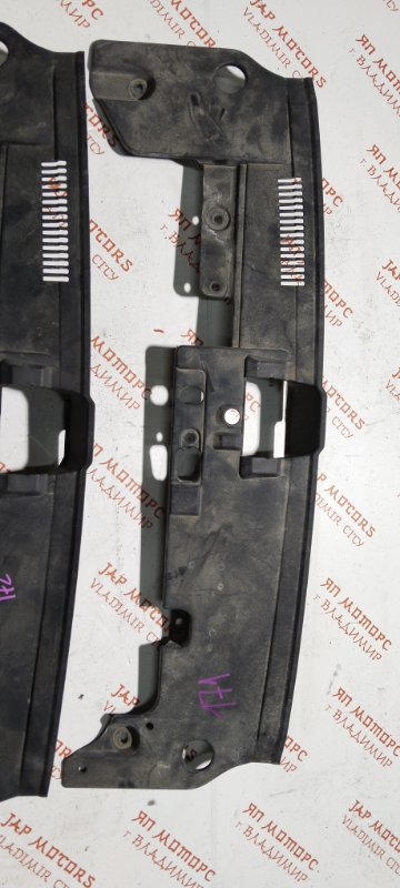 Накладка замка капота, 1000 рублей, Владимир