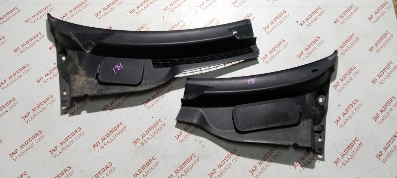 Решетка под лобовое стекло, 4000 рублей, Владимир