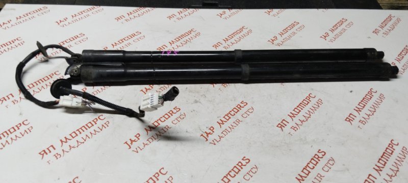 Амортизатор крышки багажника, 17000 рублей, Владимир