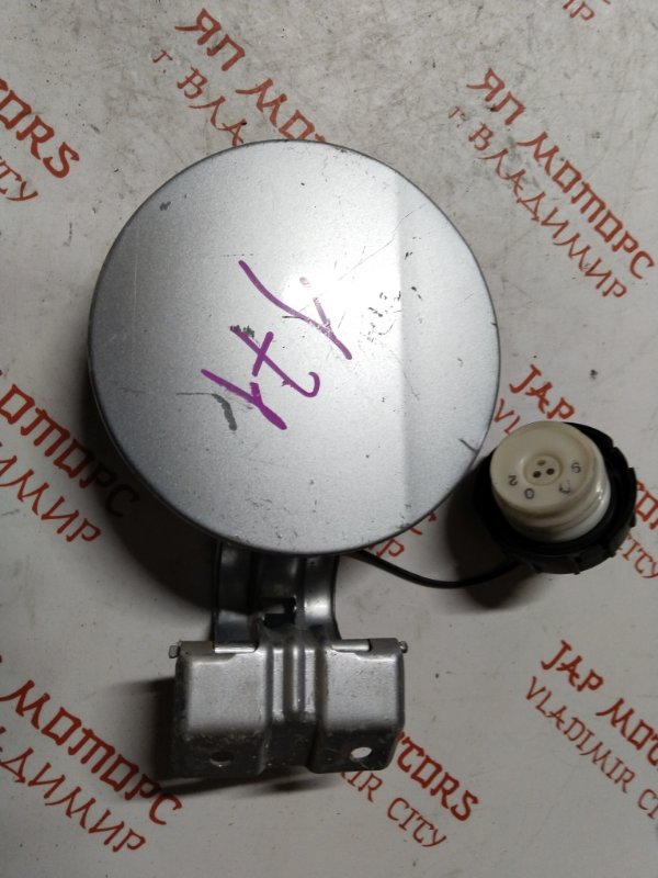 Лючок топливного бака, 500 рублей, Владимир