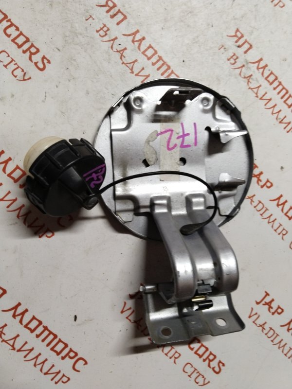 Лючок топливного бака, 500 рублей, Владимир