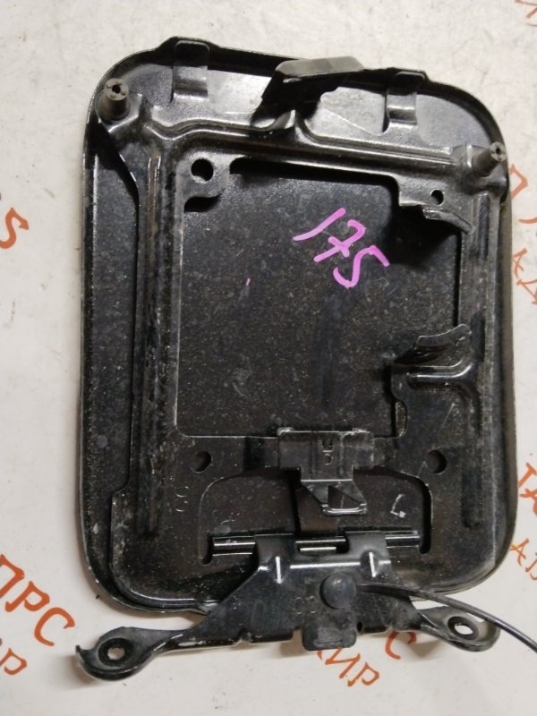 Лючок топливного бака, 1000 рублей, Владимир