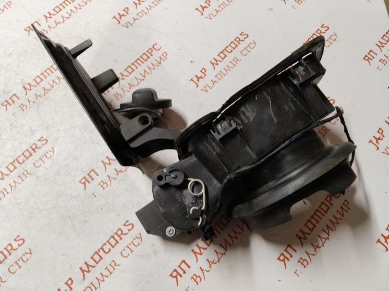 Лючок топливного бака, 1000 рублей, Владимир