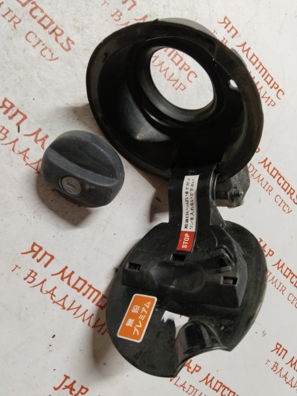 Лючок топливного бака, 1000 рублей, Владимир