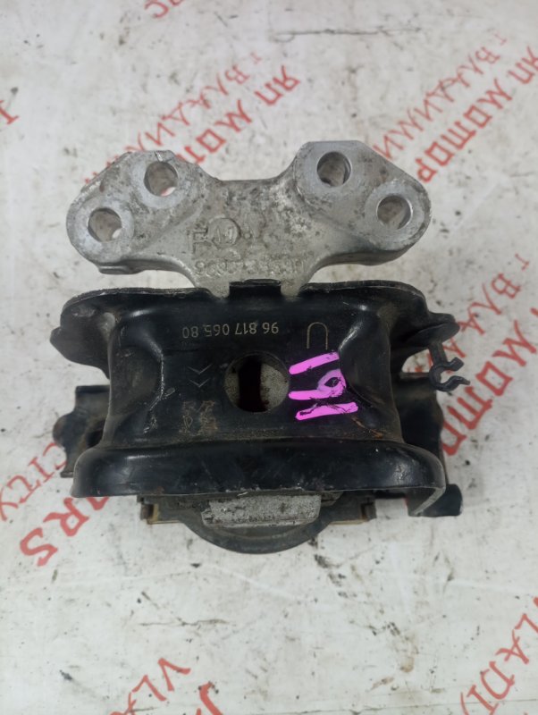 Подушка двигателя, 2000 рублей, Владимир