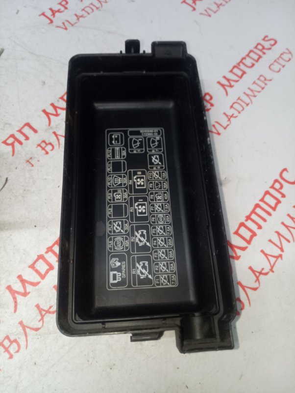 Блок предохранителей, 2000 рублей, Владимир