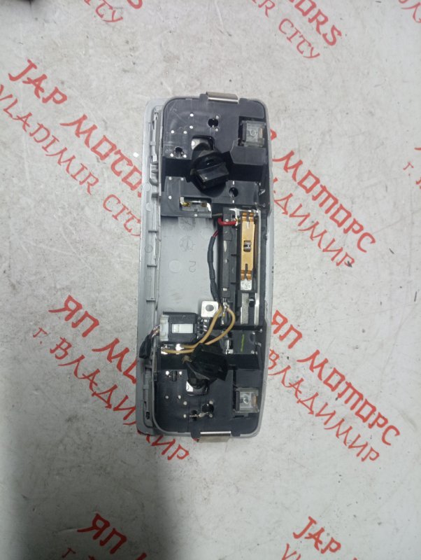 Плафон подсветки салона, 1000 рублей, Владимир