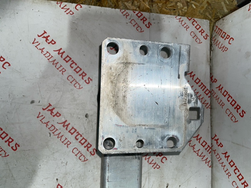 Усилитель бампера, 5000 рублей, Владимир