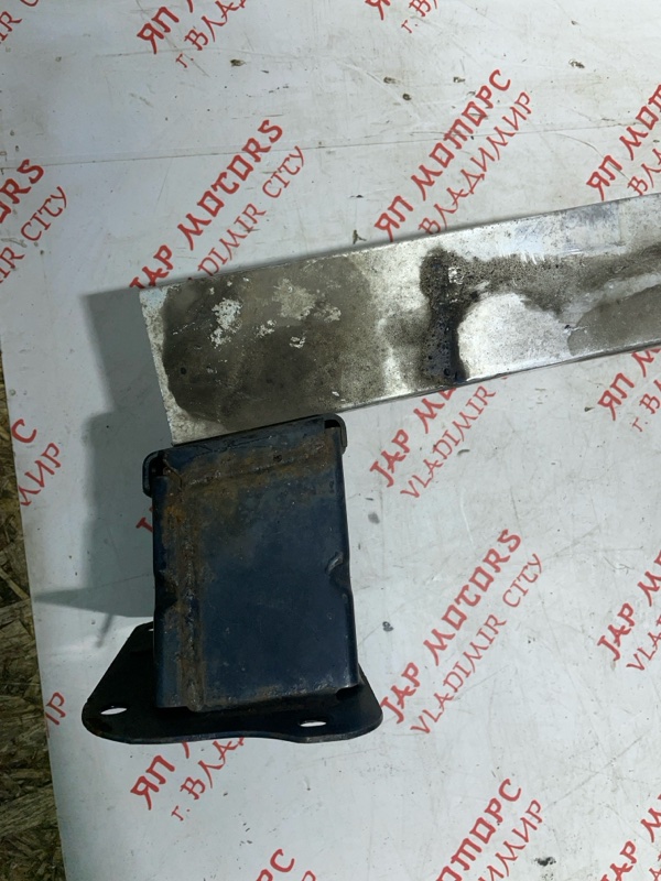 Усилитель бампера, 4000 рублей, Владимир