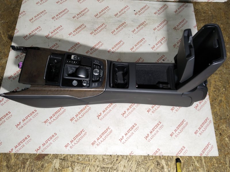 Консоль между сидений, 15000 рублей, Владимир