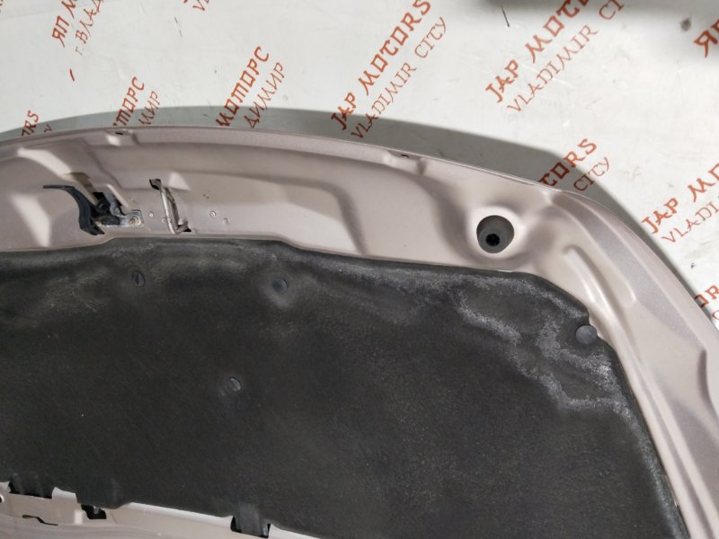 Капот, 12000 рублей, Владимир