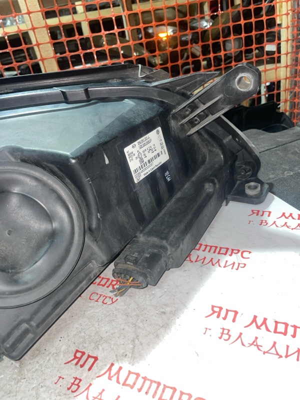 Фара ксеноновая, 14000 рублей, Владимир