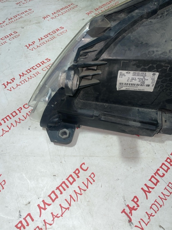 Фара ксеноновая, 21000 рублей, Владимир