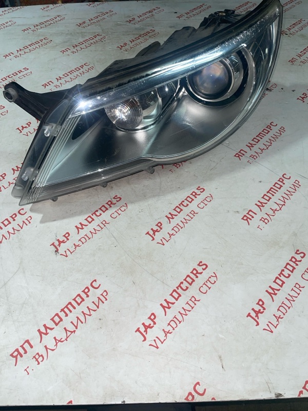Фара ксеноновая, 21000 рублей, Владимир