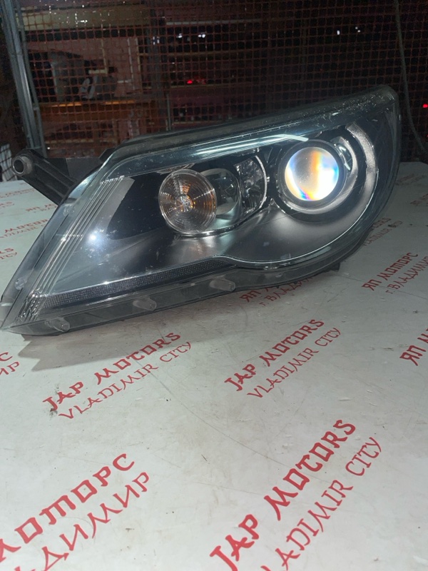 Фара ксеноновая, 21000 рублей, Владимир