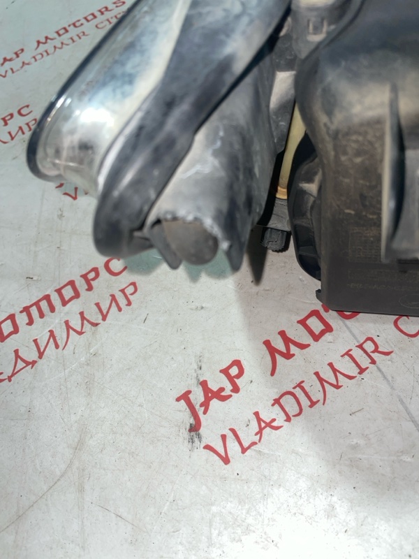 Фара ксеноновая, 12000 рублей, Владимир