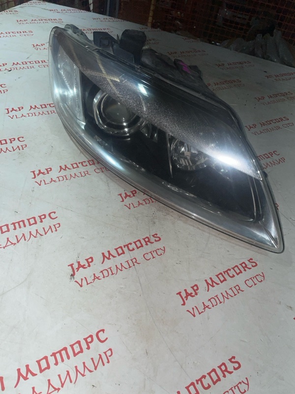Фара ксеноновая, 12000 рублей, Владимир