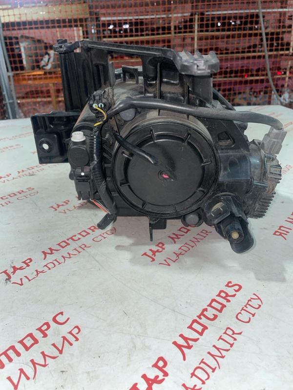 Фара ксеноновая, 10000 рублей, Владимир